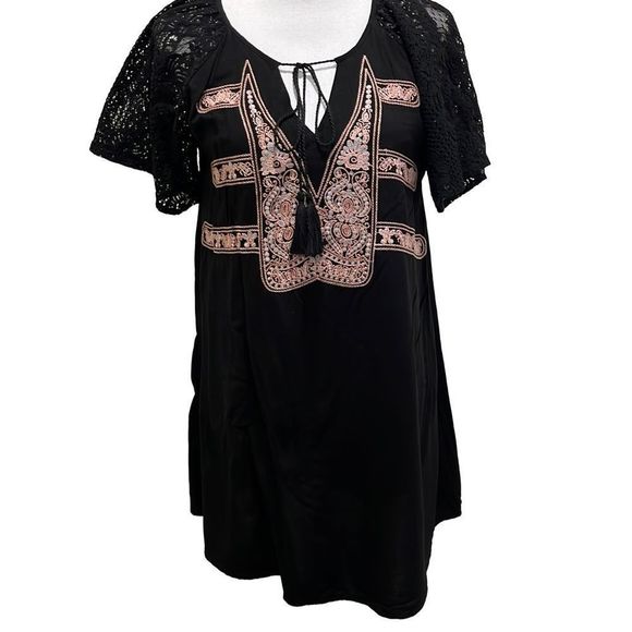ENTRO black embroidered short sleeve tunic top sz M dark fairy romantic boho - Picture 1 of 6
